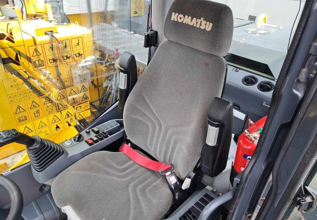 Pelle sur pneus Komatsu PW148-11 2018 – 16T – 5270h – Stage IV – Image 3