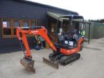 Kubota KX015-4 d’Occasion (2018) – Mini-Pelle 1,5 T Révisée avec 3 Godets – 1 394 h – Image 2